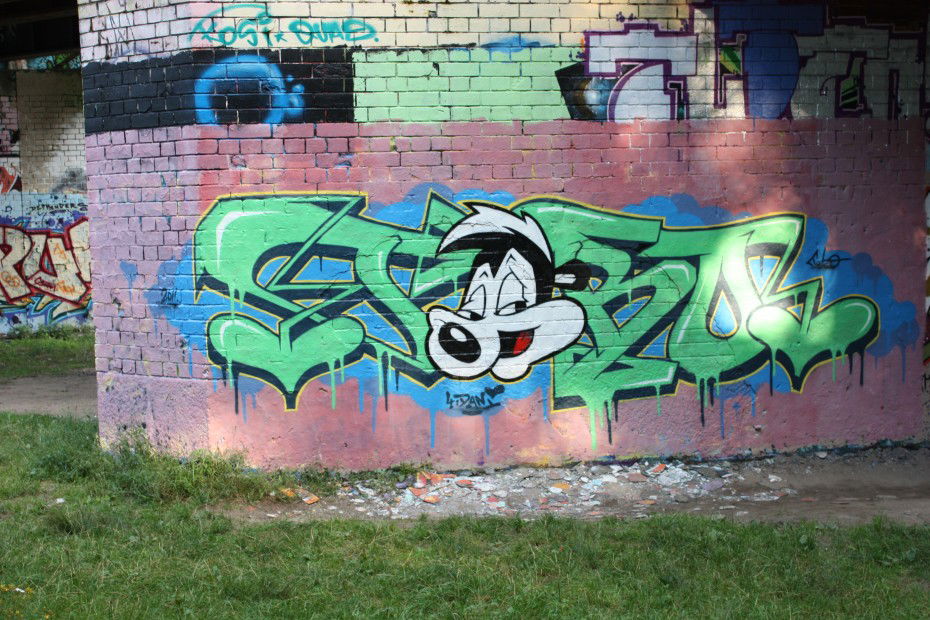 Graffiti Wall in Kleinmachnow - Photo by Tobo - Tobo, Pepe, le (2011)