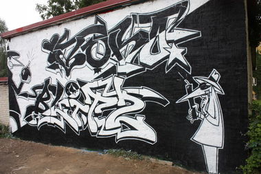 Graffiti Wall in Chile - Photo by Tobo - Tobo, Blitz, CYS (2012)
