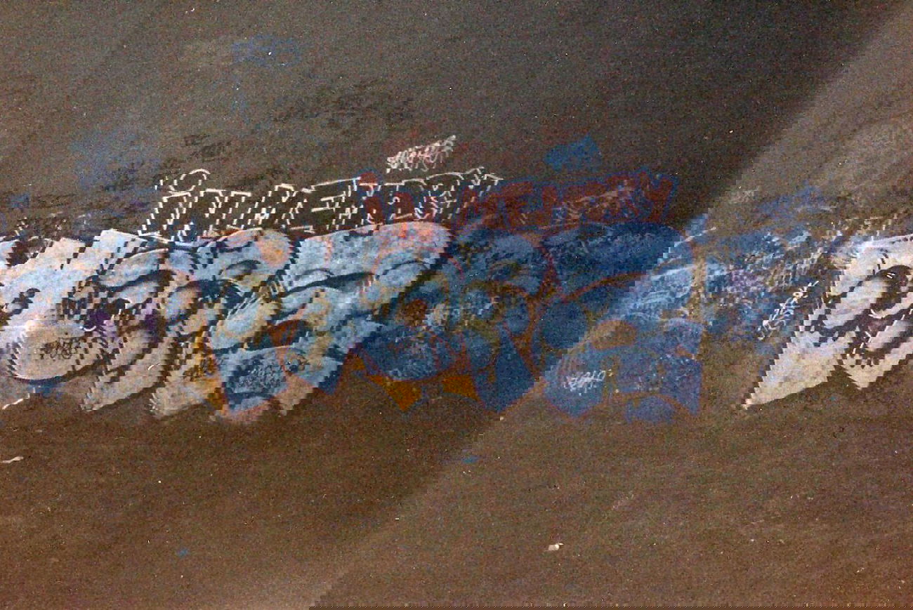 Graffiti Wall in Berlin - Photo by Tosca - Mofa, Berlin, RIP (1990)