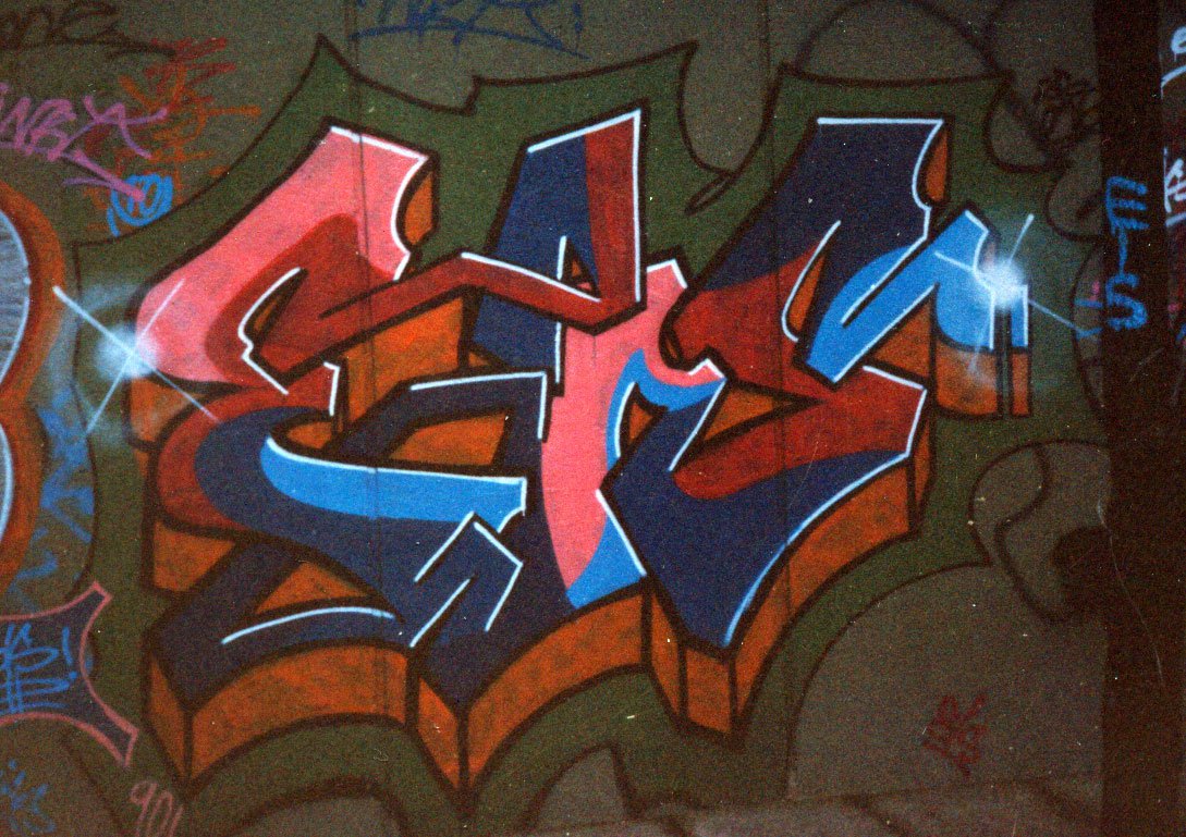Graffiti Wall in Berlin - Photo by Tosca - eis, feuerbach, brücke (1990)