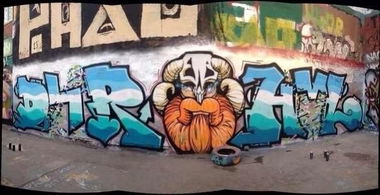 Graffiti Wall - Photo by Tosik