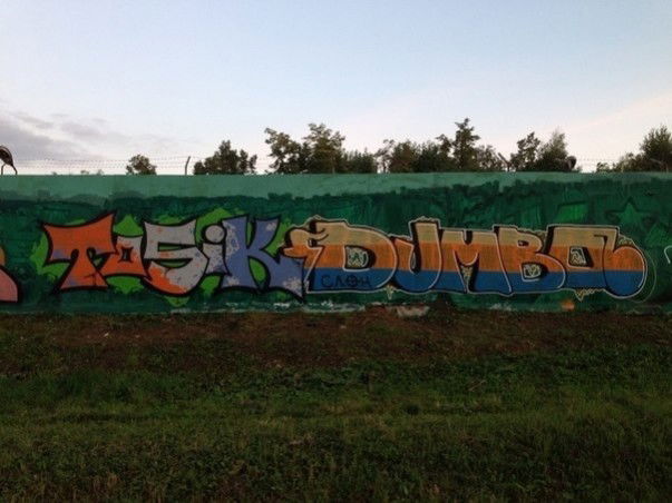 Graffiti Wall - Photo by Tosik