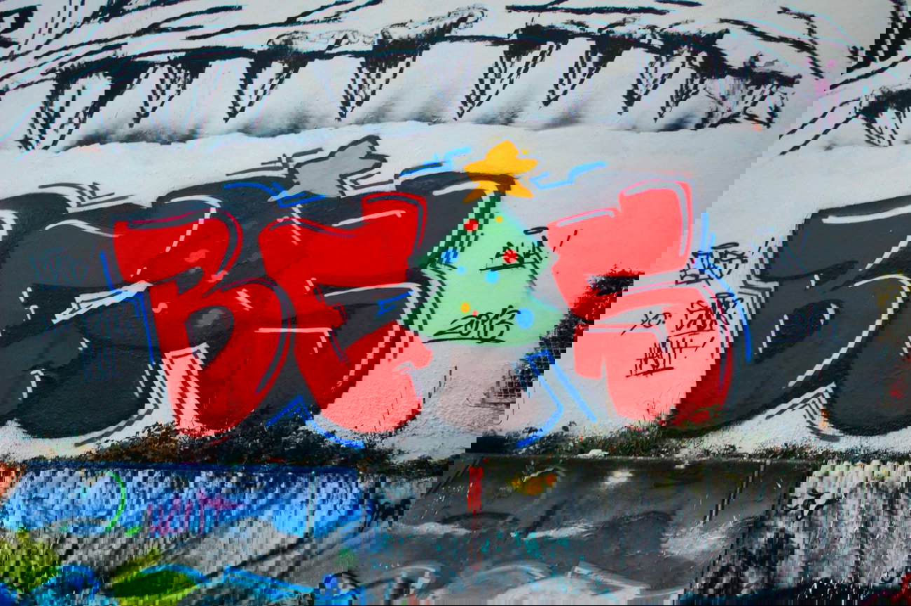 Graffiti Wall - Photo by TotalDurch - Eias, Alia, Bei (2013)