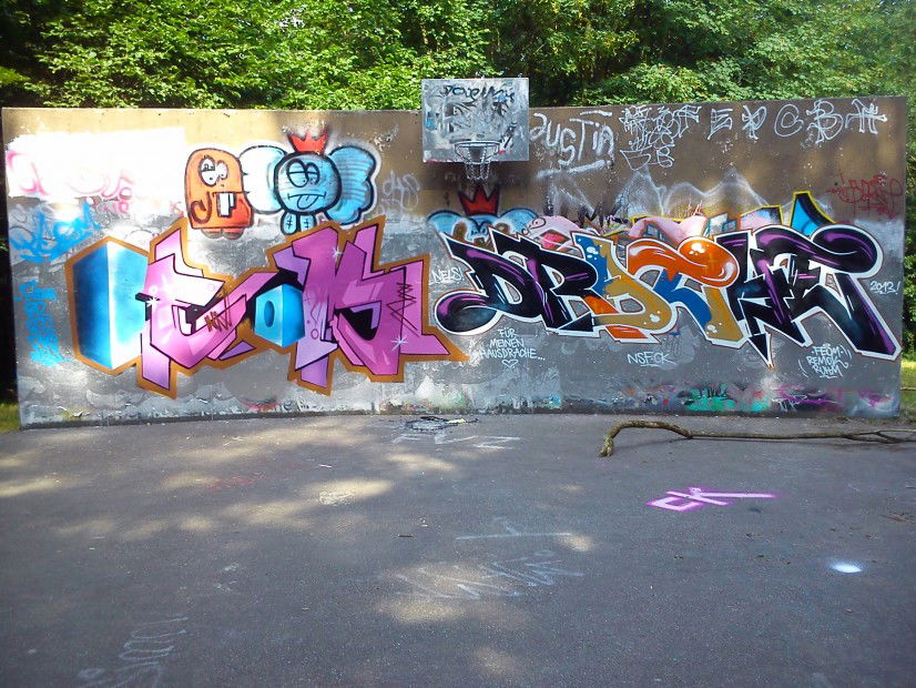 Graffiti Wall - Photo by TrainLover