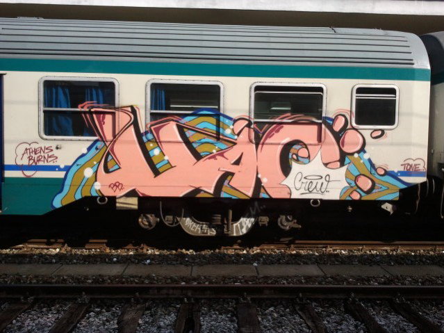 Graffiti Train - Photo by Trainspotting