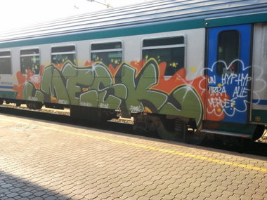 Graffiti Train - Photo by Trainspotting