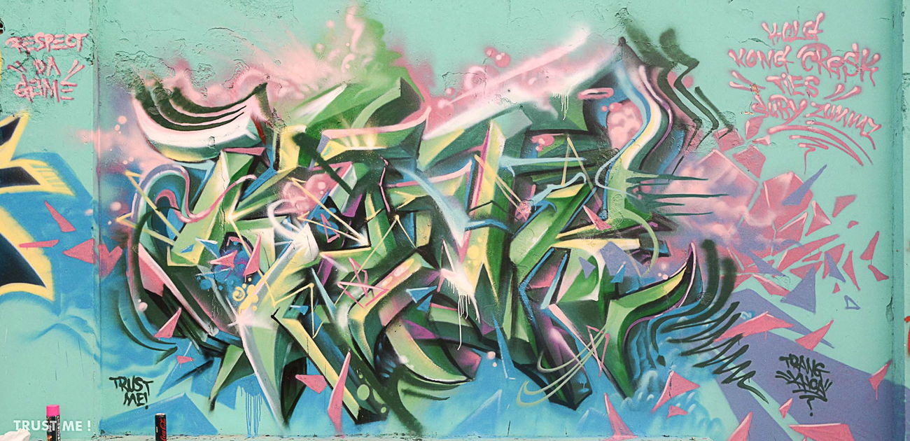 Graffiti in Saigon - Photo by TrangKhoa - trangkhoa, trustme (2017)