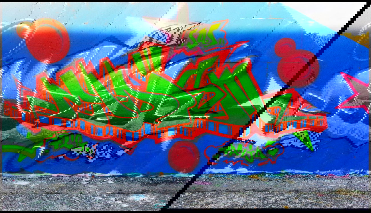 Graffiti Wall - Photo by Trieoner - MADISM, TRIE, SAS (2012)