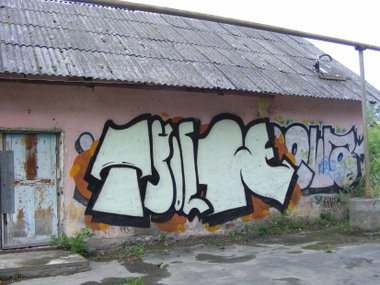 Graffiti Wall in Asbest - Photo by TroekTROEK