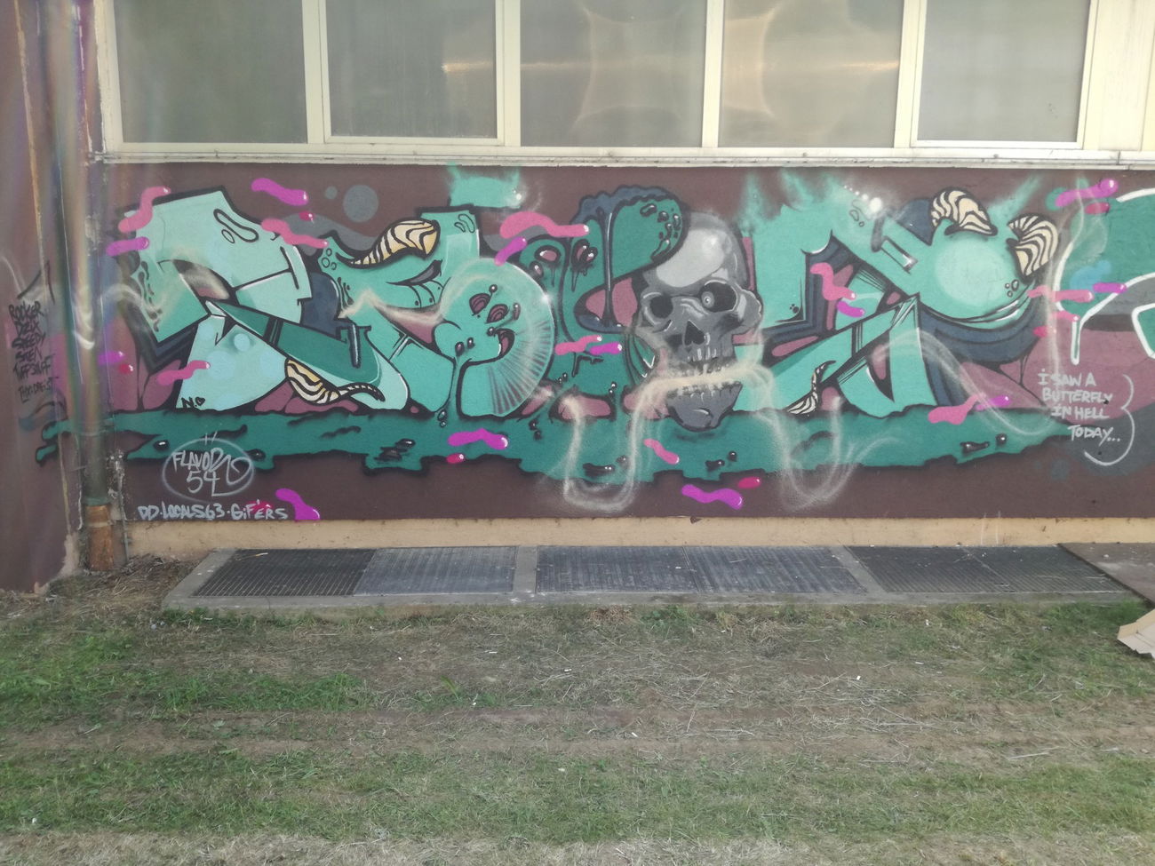 Graffiti Wall - Photo by TrompeterPeter - Devot;, Flavor54;, Locals63; (2017)