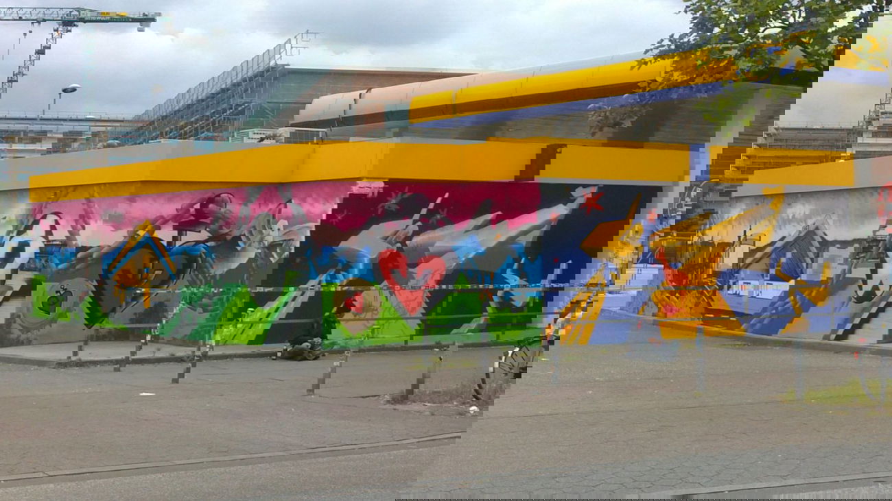 Graffiti Wall in Hamburg - Photo by Tron - Tron, Bier, Loomit (2014)