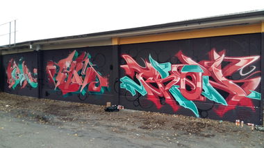 Graffiti Wall - Photo by Tron - mobar, ohm, tron (2016)