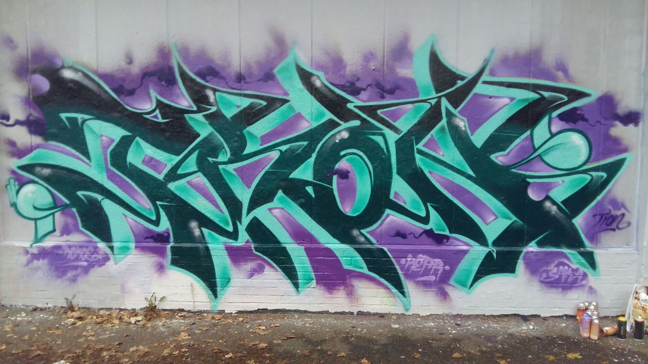 Graffiti Wall in Hamburg - Photo by Tron - Tron (2016)