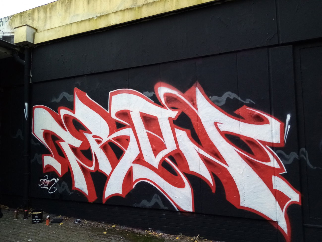 Graffiti Wall - Photo by Tron - Tron (2020)