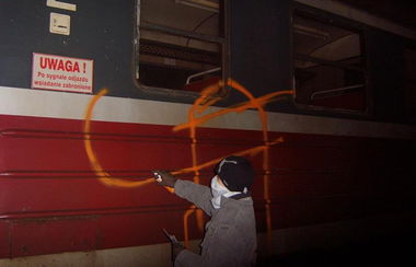 Graffiti Train in Ko?obrzeg - Photo by TrueGame - Fight, Night