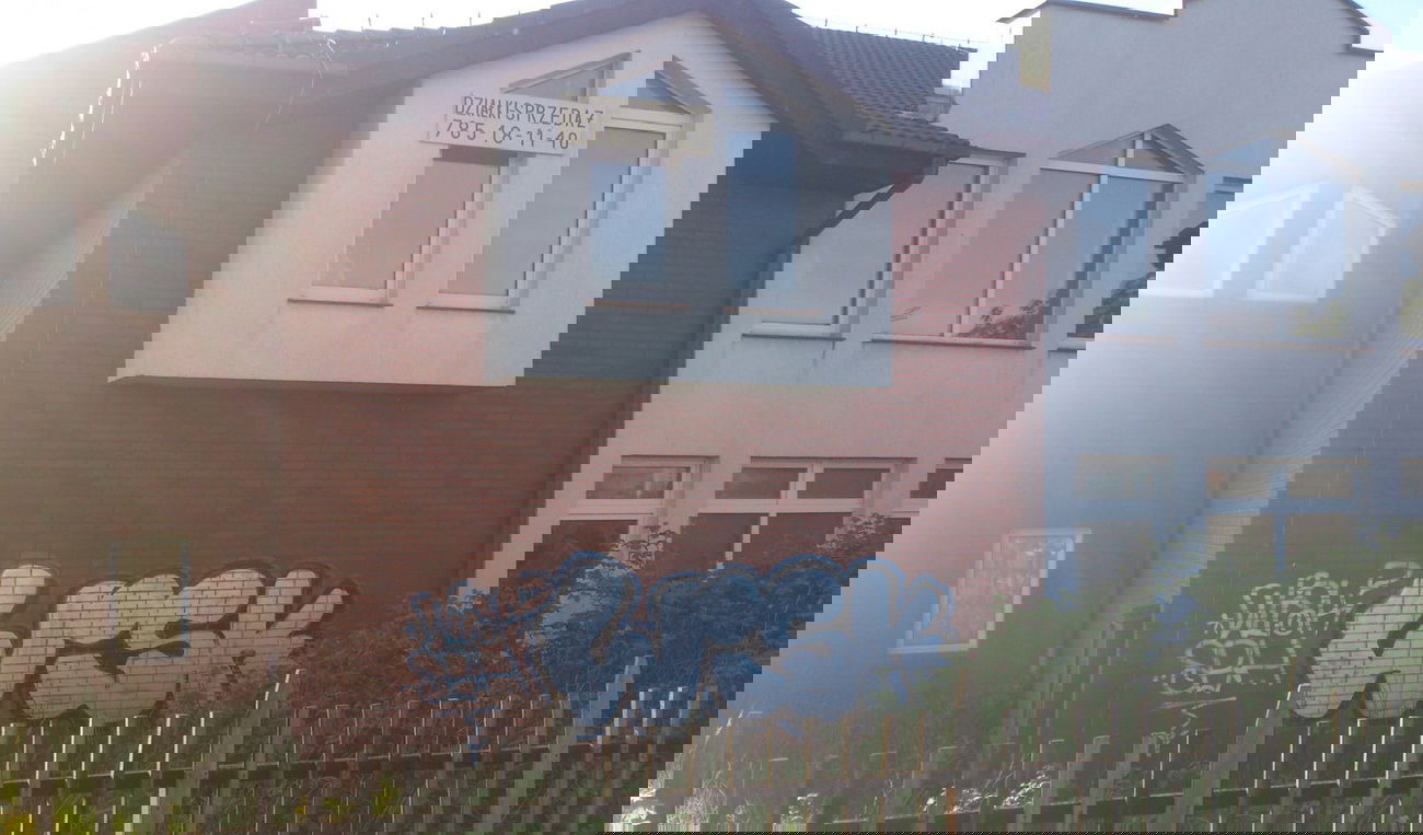 Graffiti Bombing - Photo by TrueGame