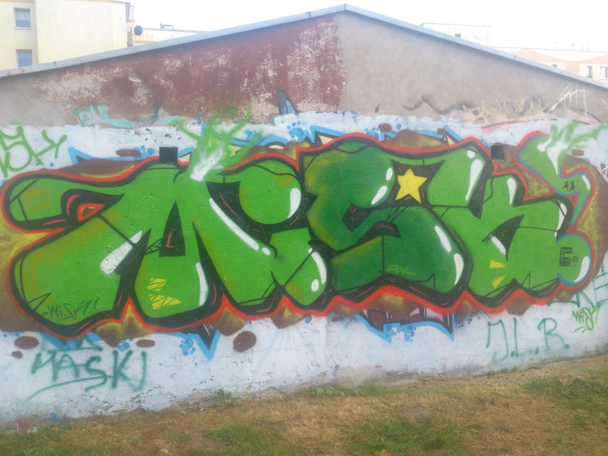 Graffiti Wall - Photo by TrueGame