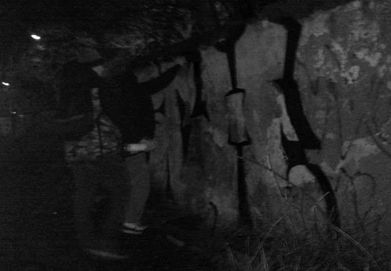 Graffiti Bombing - Photo by TrueGame - PenakWiskerSbhKlikaTruePlayer, RealShit