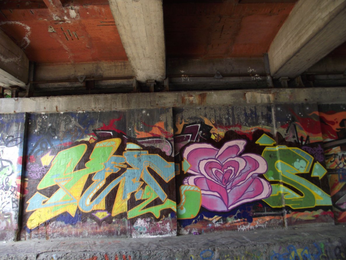 Graffiti Wall - Photo by Tucos - tucos (2014)