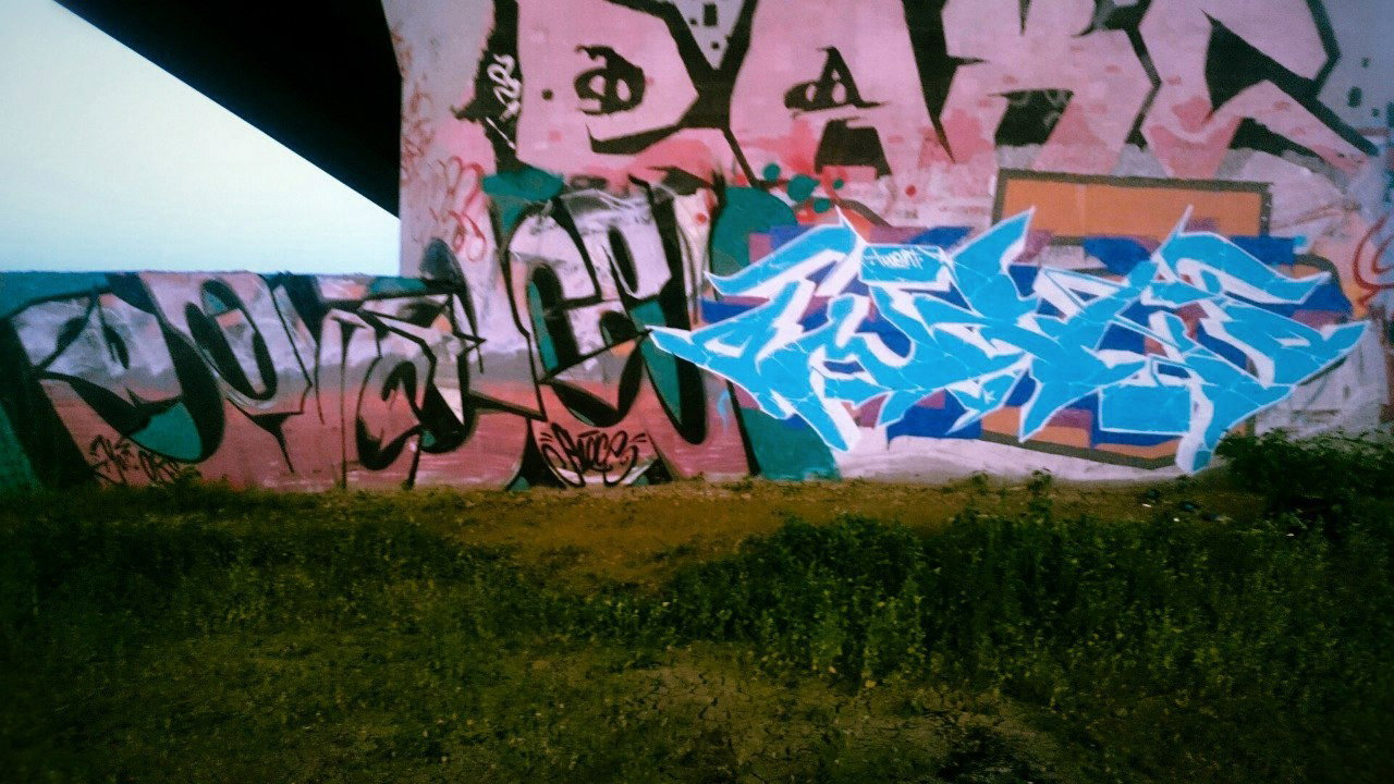 Graffiti Wall - Photo by Twent - twent (2016)