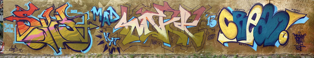 Graffiti Wall in Dresden - Photo by Tyler_Durden - Work, Shab, Cream (2013)