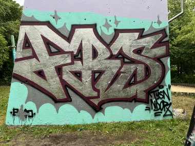 Graffiti Bombing in Berlin - Photo by Tysn - frs, grafitti, tysn (2026)