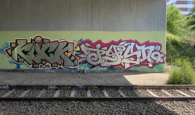 Graffiti Wall in Berlin - Photo by Tysn - tysn, klick, frs