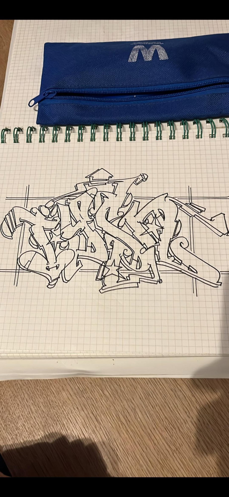 Graffiti Sketch in Berlin - Photo by Tysn - tysn666, skur, frs (2026)