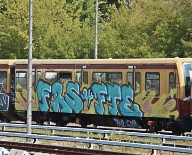 Graffiti Train in Berlin - Photo by Tysn - frs, fte, chor (2021)