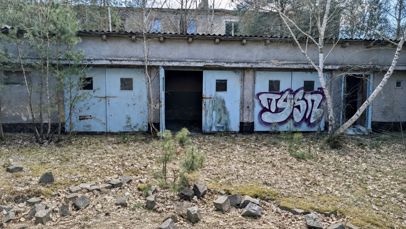 Graffiti Bombing in Hamburg - Photo by Tysn - tysn, frs94ers, lostplace (2021)