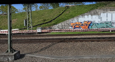 Graffiti Bombing in Berlin - Photo by Tysn - frs, freakscrew, berlin (2024)