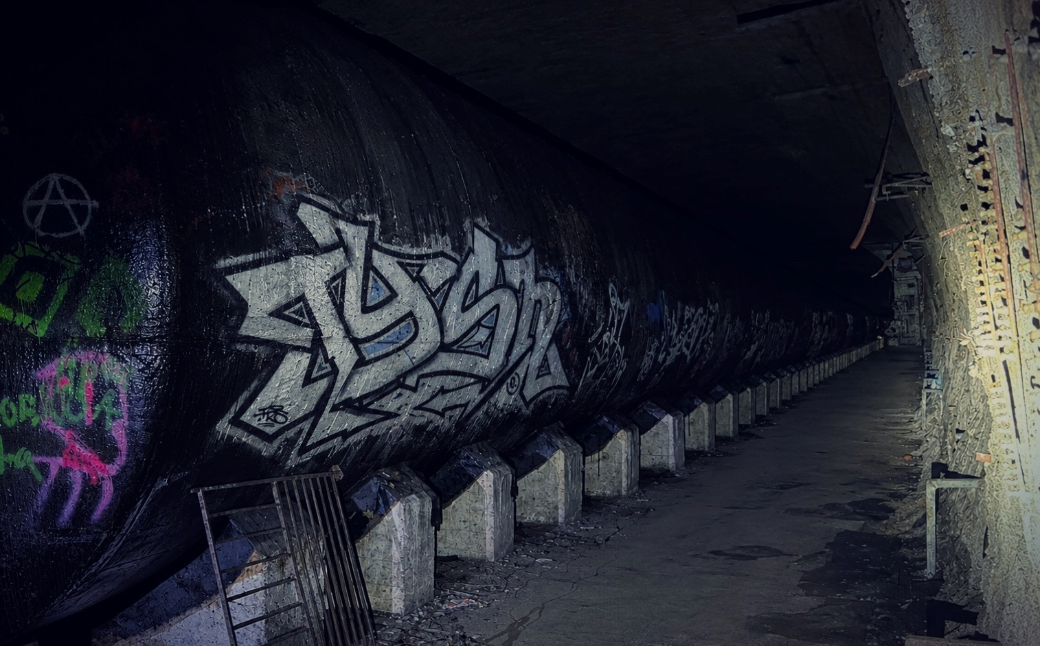 Graffiti Bombing in Berlin - Photo by Tysn - tysn, frs, ripcrew (2026)