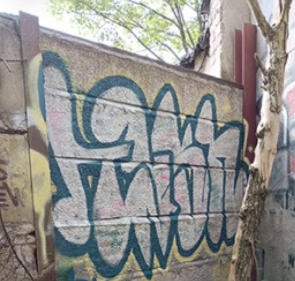 Graffiti Bombing - Photo by Tysn - tysn, frs (2025)
