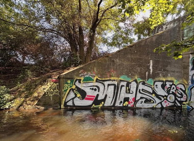 Graffiti Bombing in Berlin - Photo by Tysn - mhs, frs (2025)