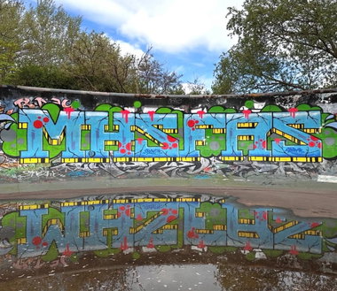 Graffiti Bombing - Photo by Tysn - mhs, frs (2025)