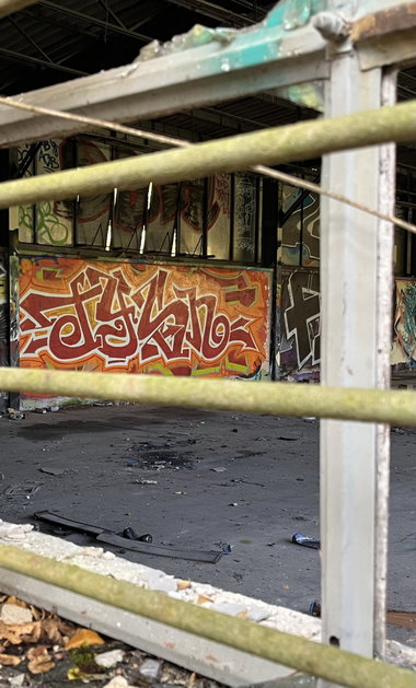 Graffiti Wall in Berlin - Photo by Tysn - tysn, frs (2026)