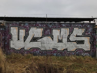 Graffiti Wall - Photo by UGMSquad - walls, line (2019)