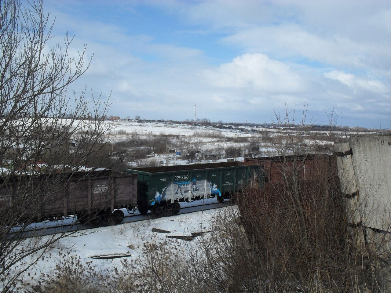Graffiti Train - Photo by UGMSquad (2012)