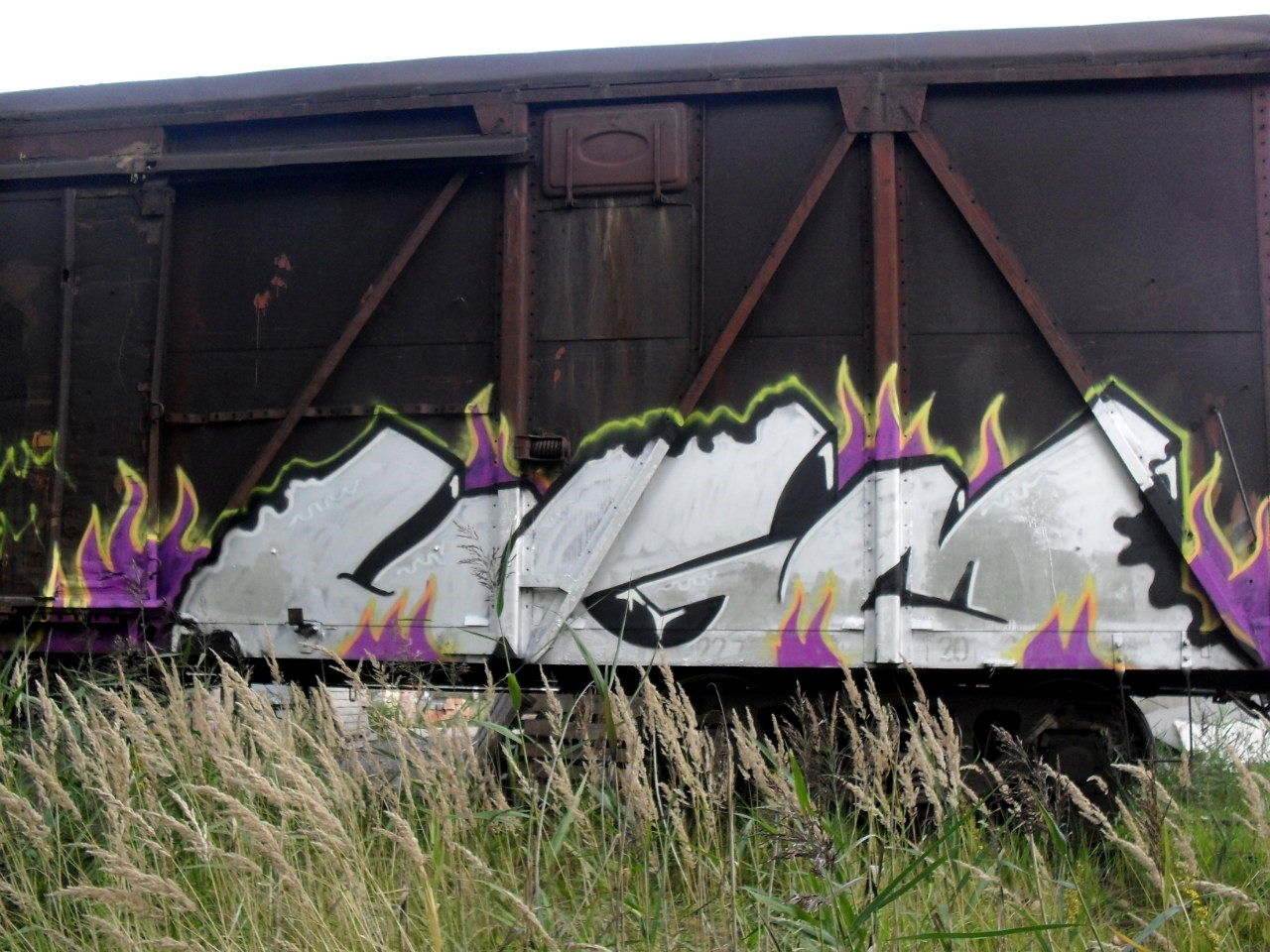 Graffiti Wall - Photo by UGMSquad - fr8 (2013)