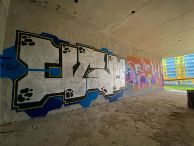 Graffiti Bombing in Saint peterburg - Photo by UGMSquad - graffiti, bombing, wall (2021)