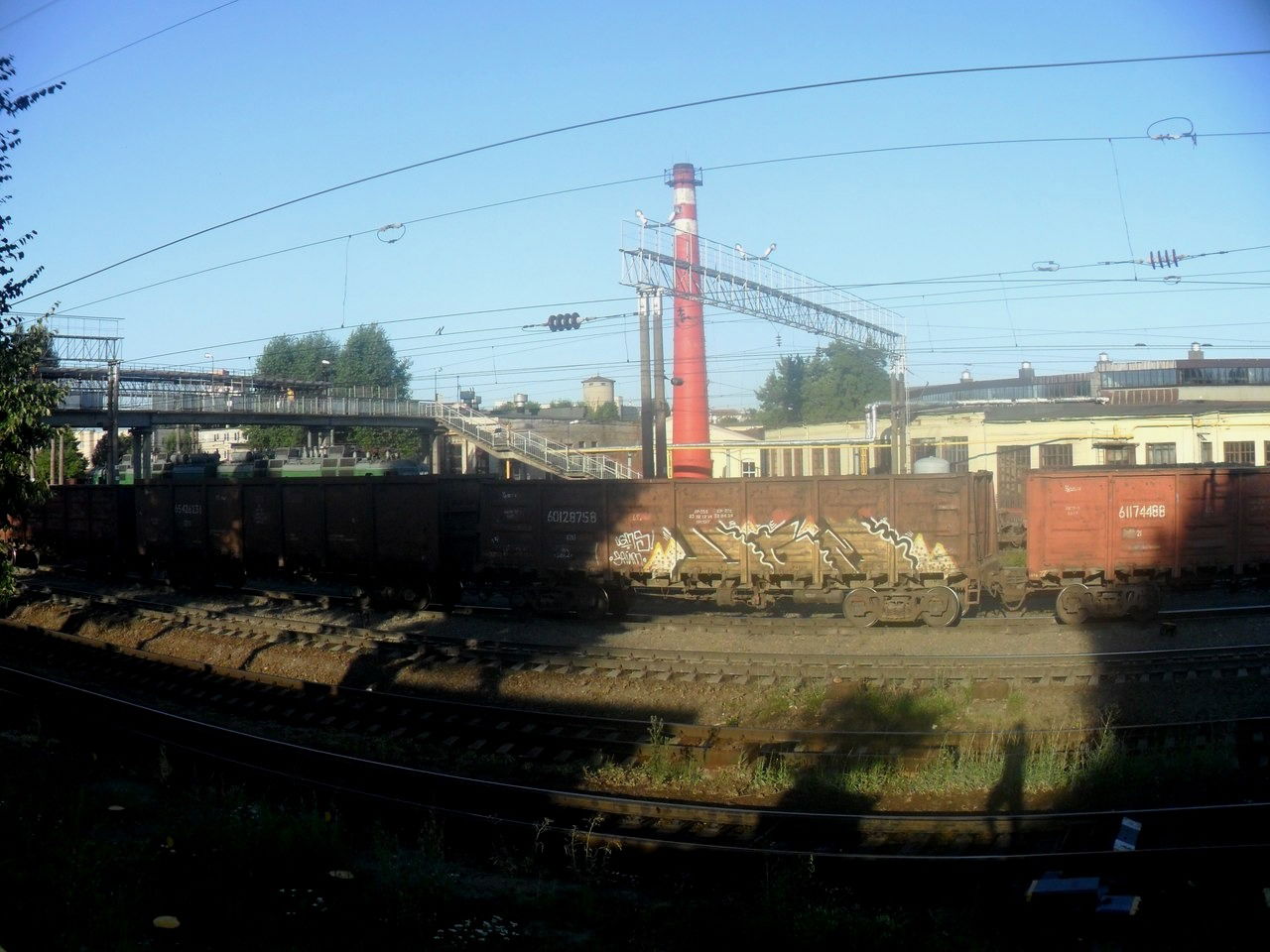 Graffiti Train - Photo by UGMSquad - fr8 (2012)