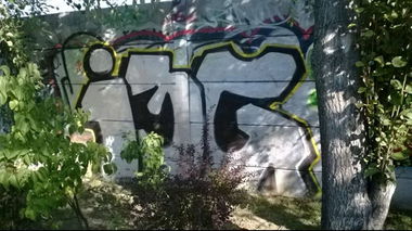 Graffiti Bombing in Érd - Photo by URNone - i3g (2013)