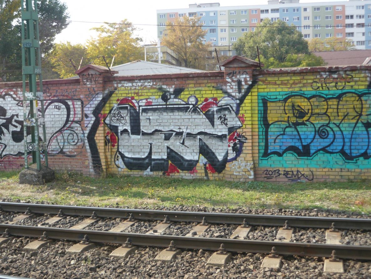 Graffiti Bombing - Photo by URNone (2012)
