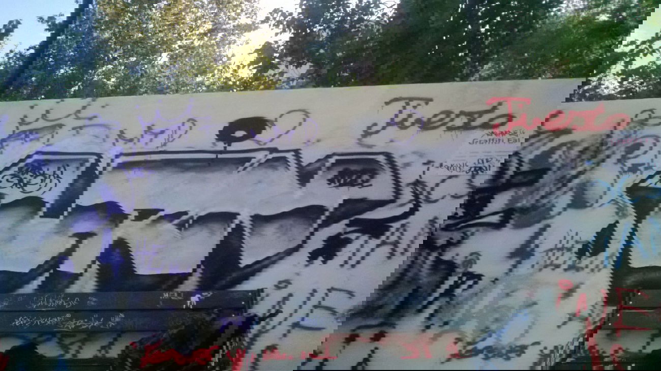 Graffiti Bombing - Photo by URNone