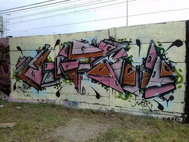 Graffiti Wall - Photo by URNone (2014)