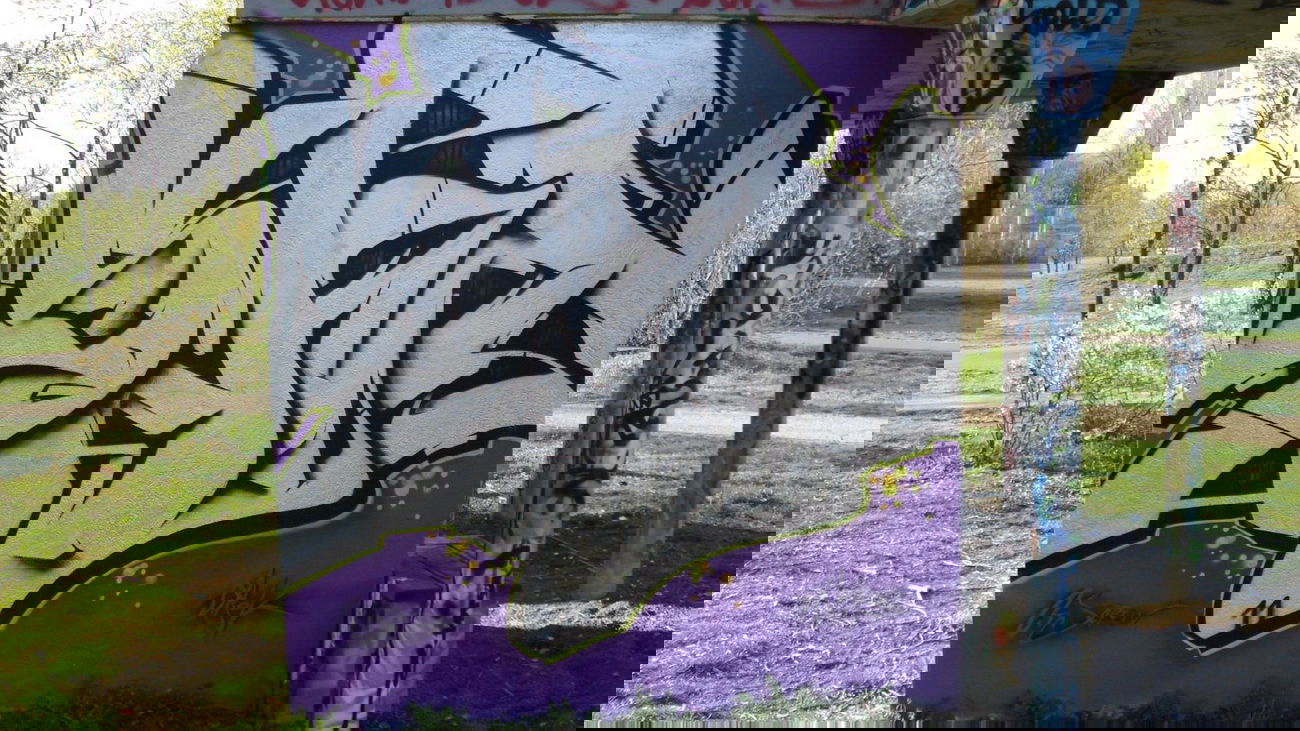 Graffiti Wall in Potsdam - Photo by UROKone - Smat, smut, urok (2011)