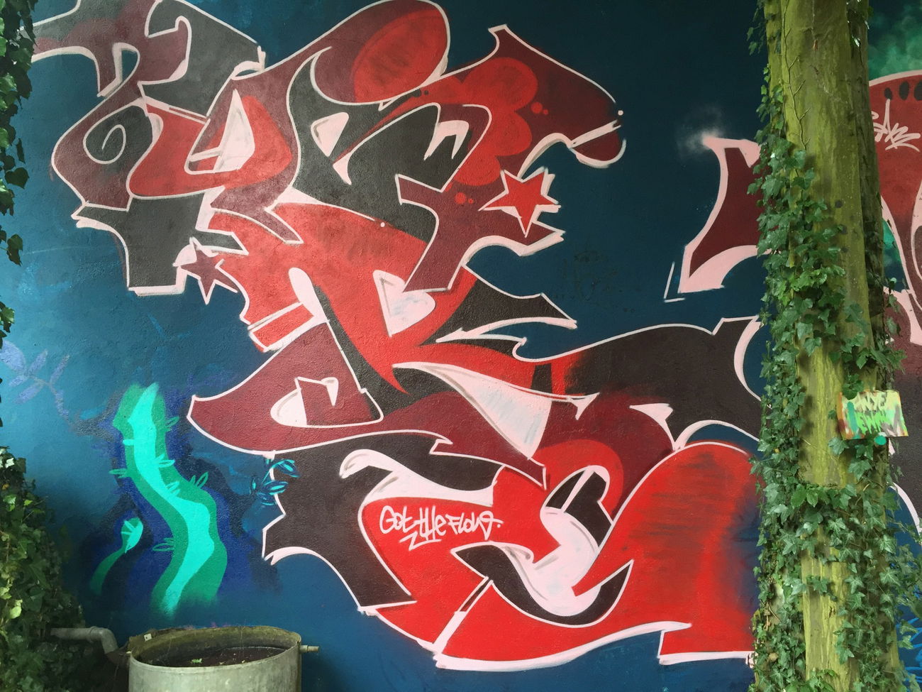 Graffiti Wall - Photo by Ubreall - ubre (2015)