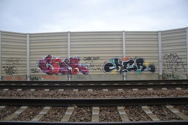 Graffiti Bombing - Photo by Uebel - ker