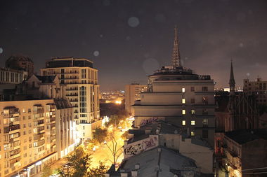 Graffiti Bombing in Kyiv - Photo by Ukraine - seto, kurt, nevest