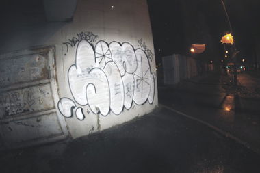 Graffiti Bombing - Photo by Ukraine - seto, nevest, budapest